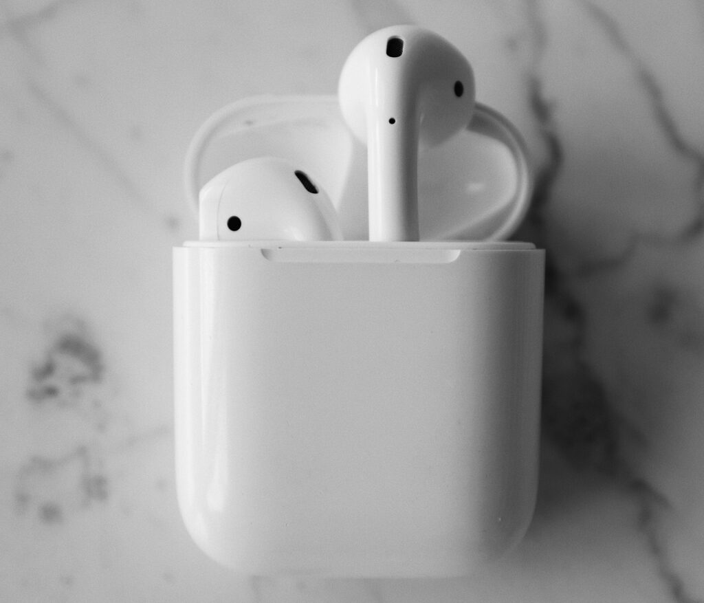how to factory reset airpods,